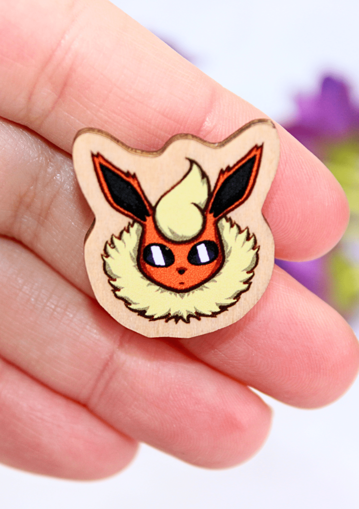 Pin de madera inspirado en Flareon - Imagen 5