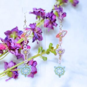 Pendientes largos de gancho con tres piezas: las tres llaves de Sakura del anime Sakura Cazadora de Cartas.