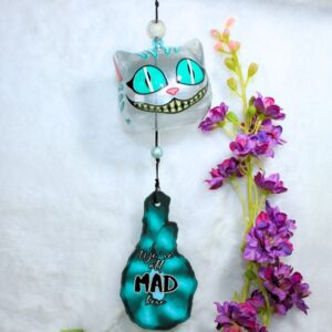 Carrillón de viento de cristal con forma de cabeza de gato, cristal con efecto gris metalizado, inspirado en el Gato de Cheshire de la película Alicia en el País de las Maravillas, de Tim Burton.