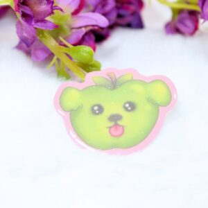Pin hecho a mano de Perranzana, de nuestra Colección Original Kawaii Fruit x Animals.